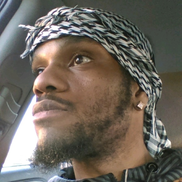 Meet your Posher, Kelvin - Picture 1 of 1